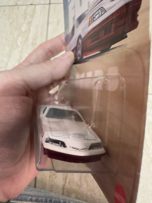 Продаю Hot Wheels Silver series