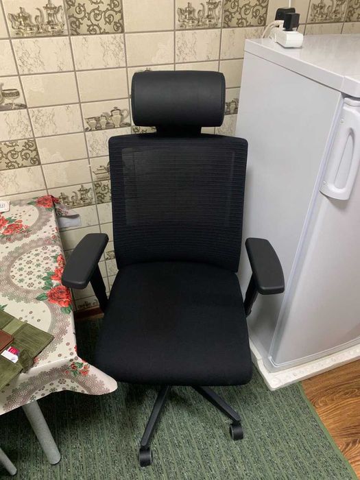 Кресло офисное ортопедическое