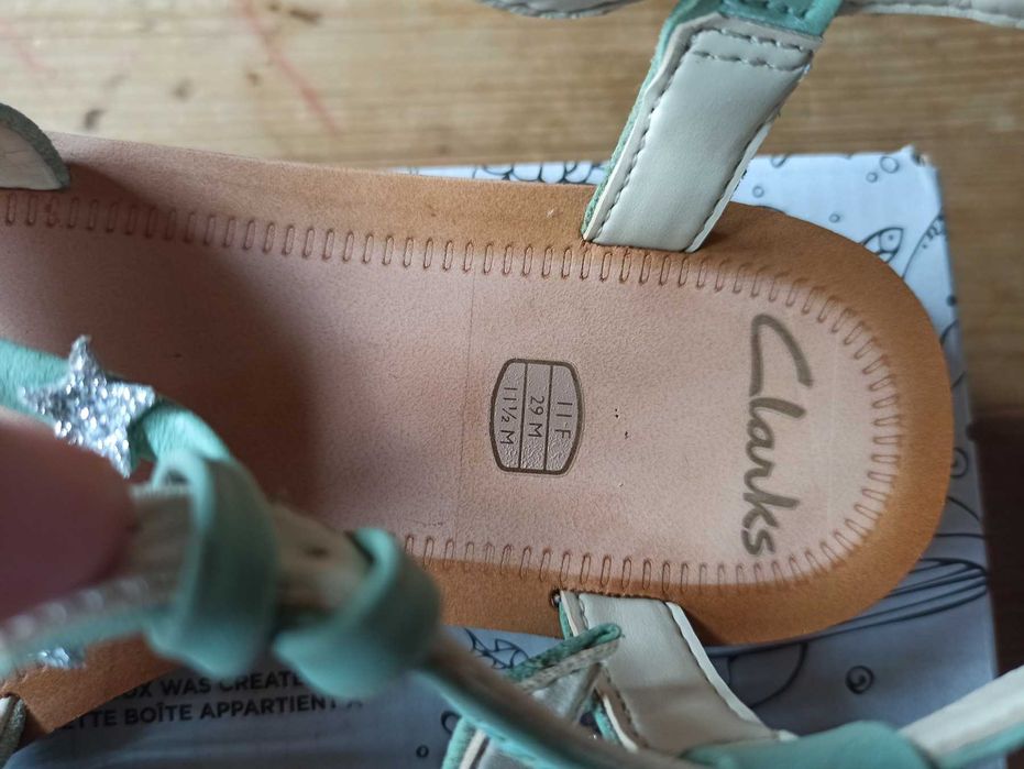 Детски сандали Clarks номер 29