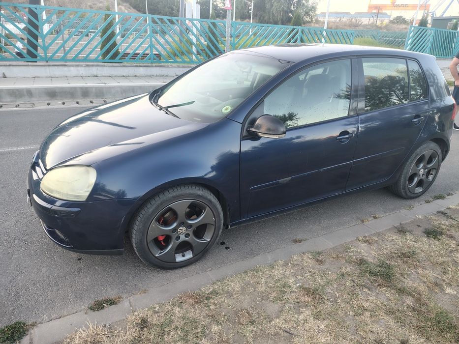 Vând Volskwagen Golf 5