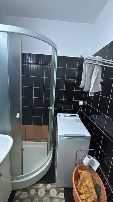 Garsonieră 24 mp cu balcon – zona Pasteur, aproape de UMF și spitale