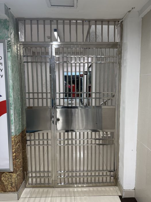 Дверь из оценкованный металла