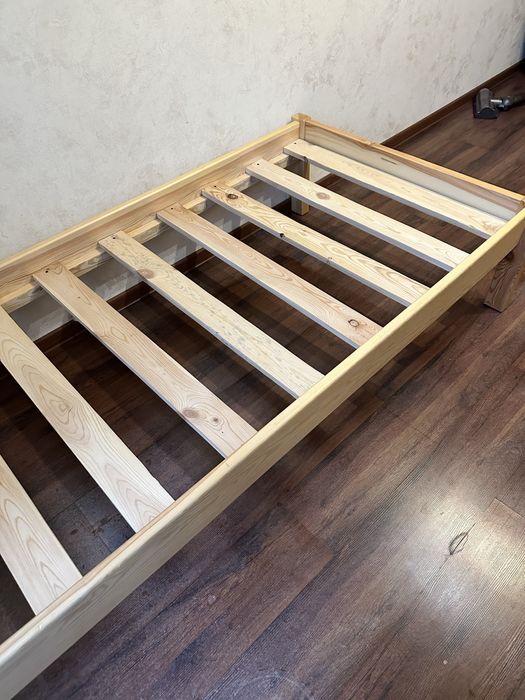 Кровать 90*200 см.