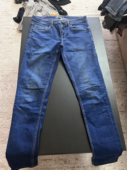 распродажа все по 2000тг