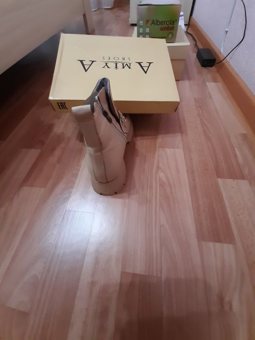 продаю сапоги зимняя новое