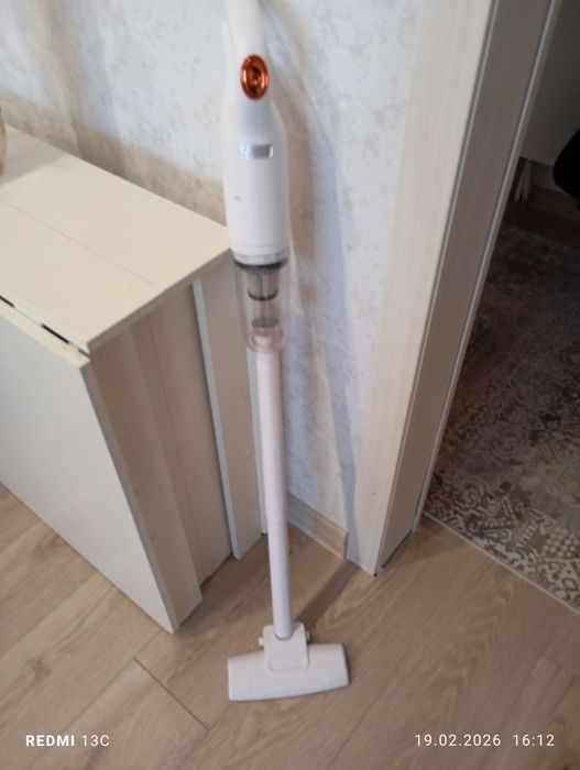 Ручной пылесос, почти новый