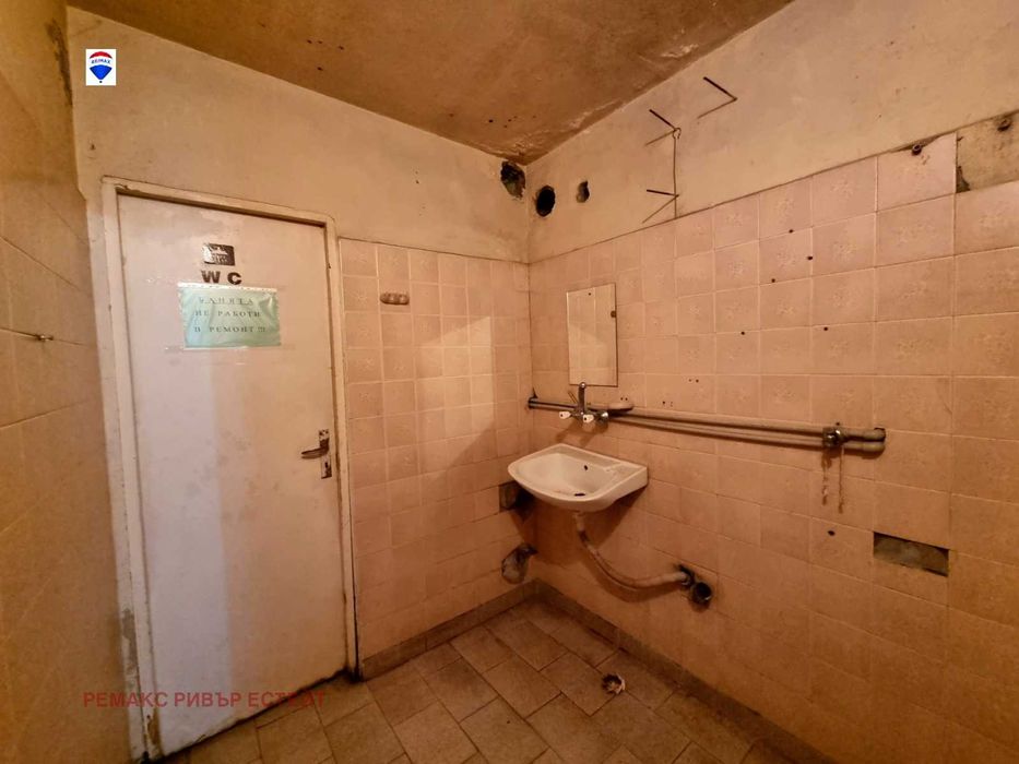 Продава се Хотел в Русе, Централен южен район - 272 кв.м за 476 €/кв.м - Снимка #10