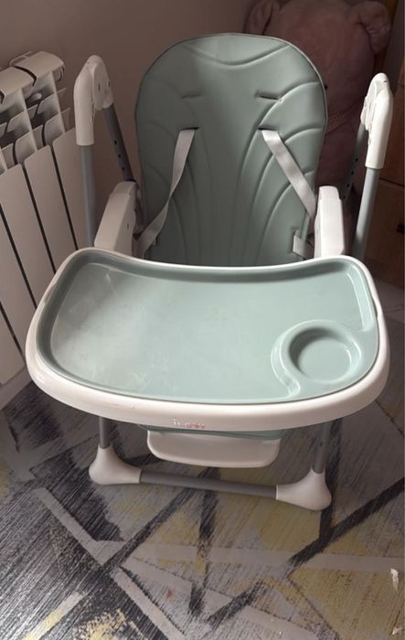 Детский стульчик для кормления