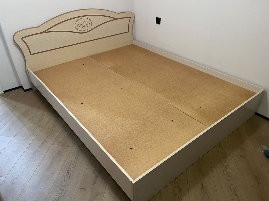 Продам Кровать 160/200 б/у.