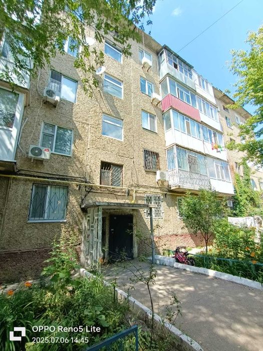 Продам 2х кв. 5 мкр. 3/5 эт. 1966г. Маресьева