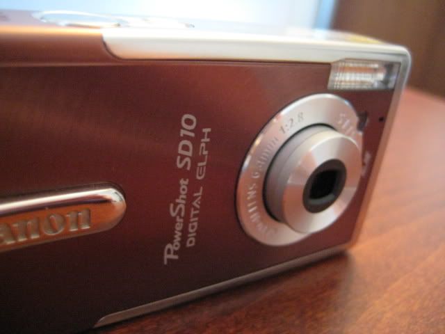 Aparat foto digital Canon pret redus