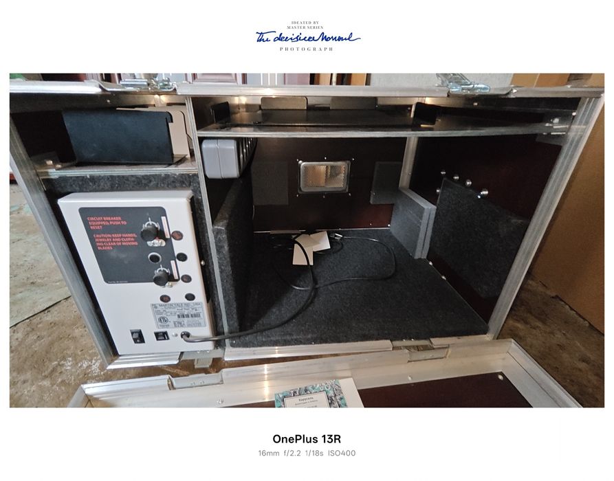 Продам. Кофр большой.