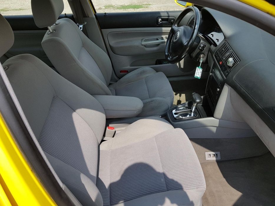 Dezmembrez vw golf 4 break, motorizare 2.0 benzina , cutie automata