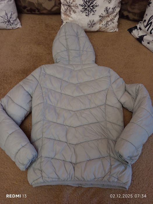 Дамско олекотено яке