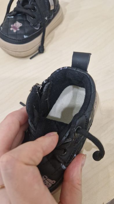 Продам ботиночки весна осень