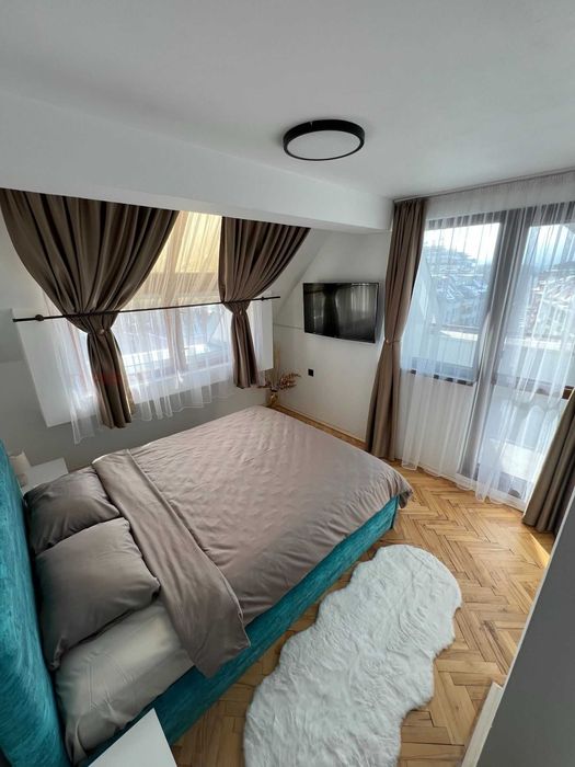 Дава се под наем Тристаен апартамент в София, Център - 90 кв.м за 797.64 € - Снимка #11