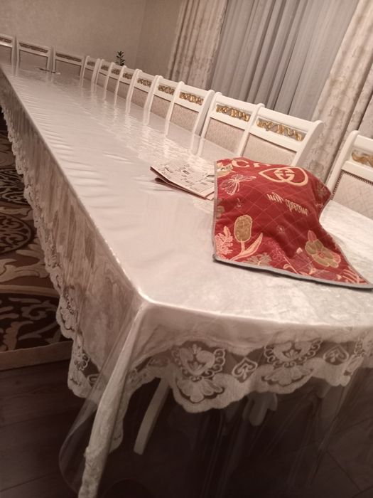 Стол мен орындықар