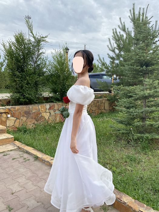 Продам белое вечернее платье