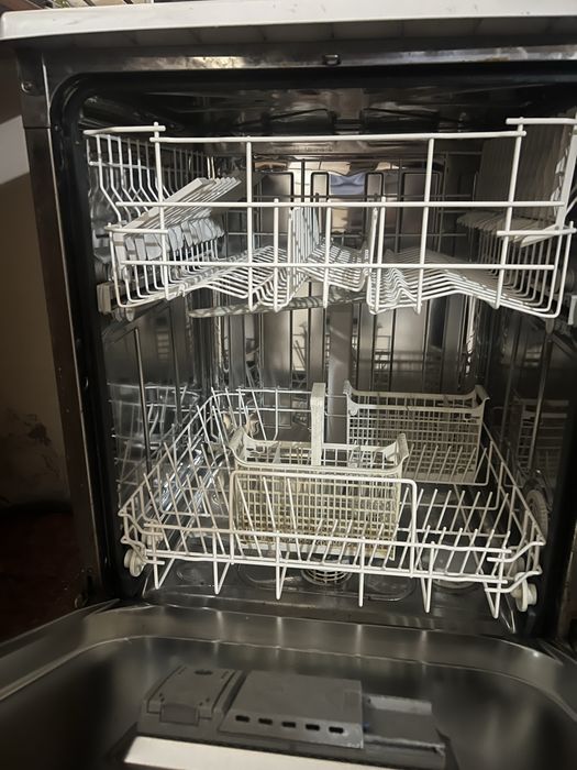 Продается посудомоечная машина LG