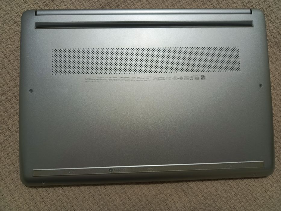 HP notebook sotiladi faqat offis ishiga ishlatilgan