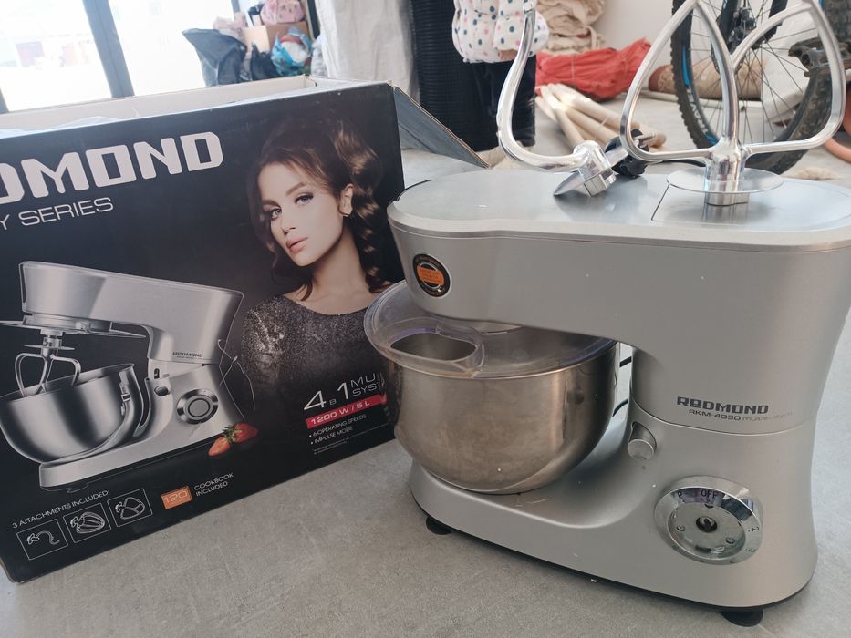 Миксер Redmond б/у