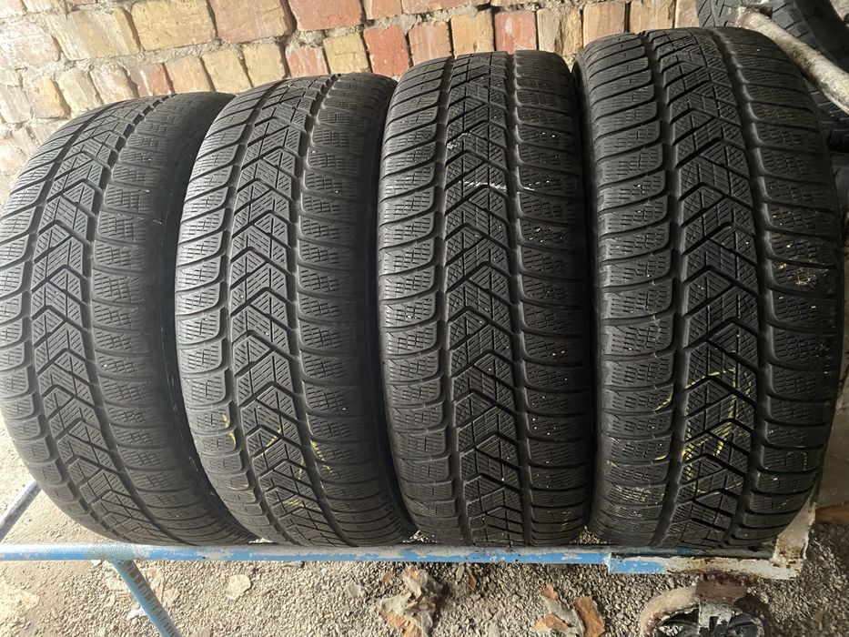 Шины 235/55/19 комплект бу пирелли