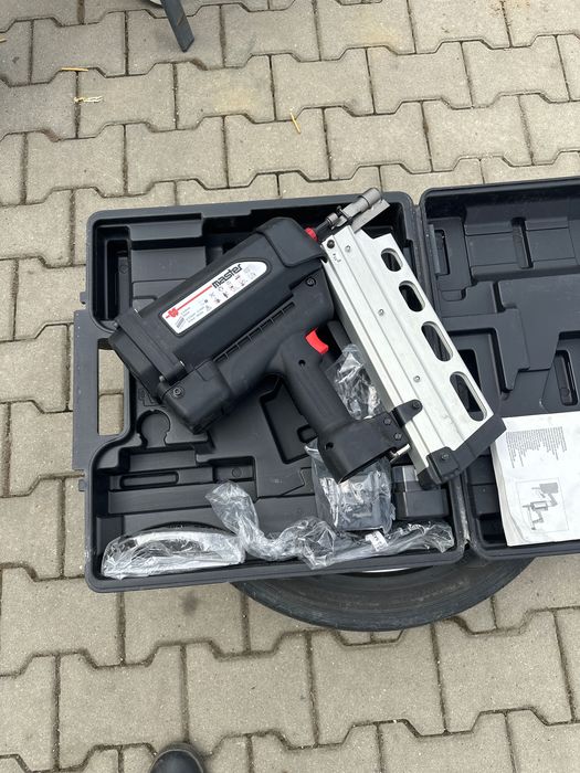 Pistol cuie Wurth diga master nou , nefolosit deloc!