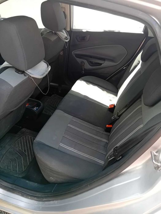 Ford fiesta 2010