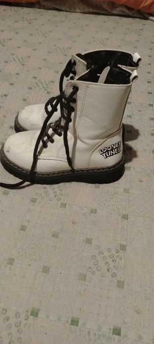 Запазени нови детцки обувки