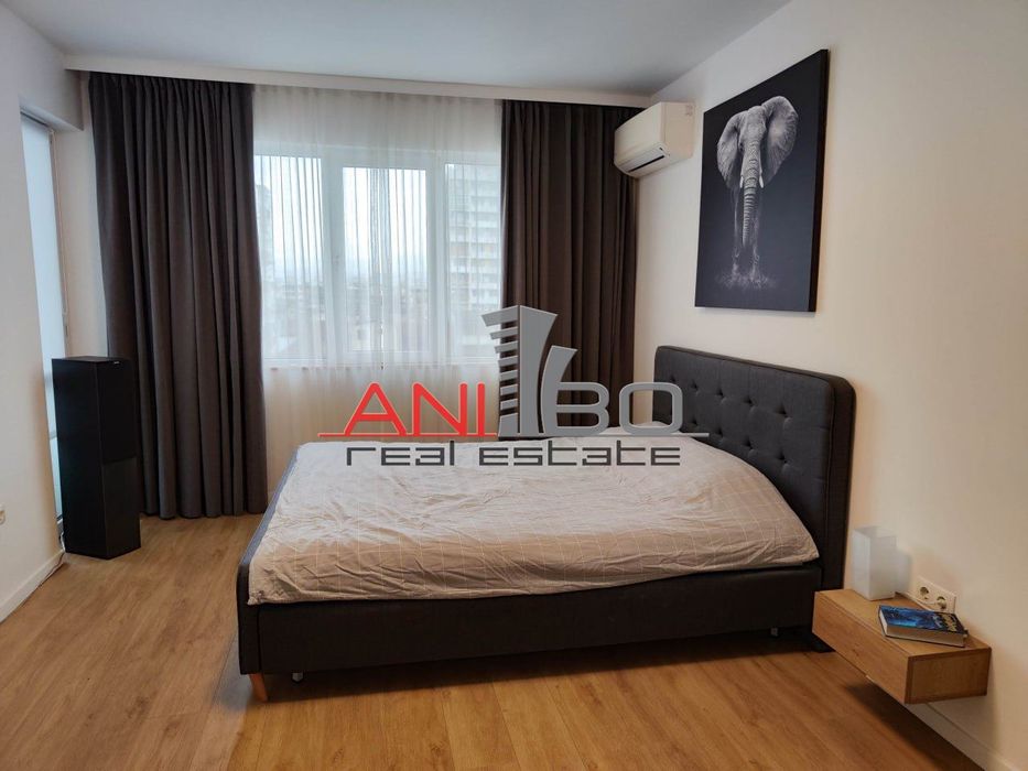 Продава се Тристаен апартамент в Варна, Център - 120 кв.м за 2742 €/кв.м - Снимка #12