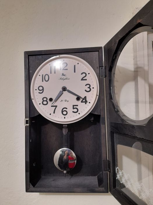 Ceas,Pendulă de perete