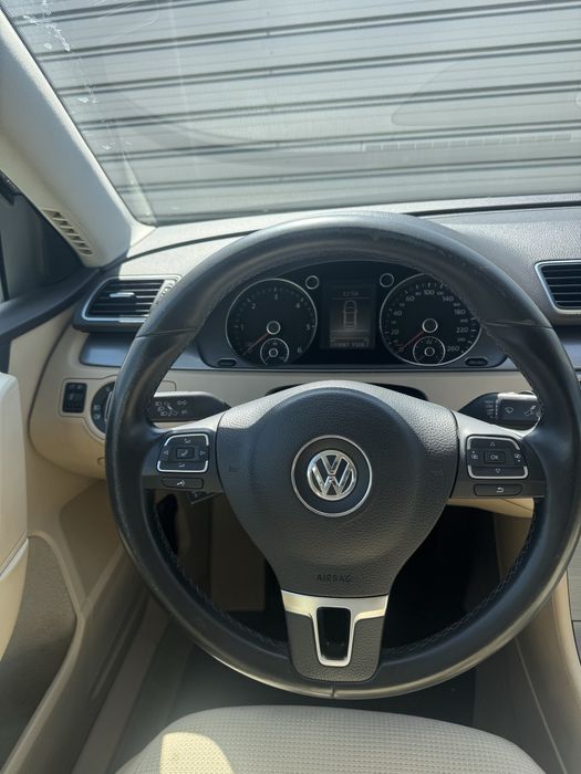 Volkswagen Passat B7 2014
