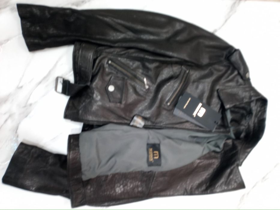 Кожаная куртка женская