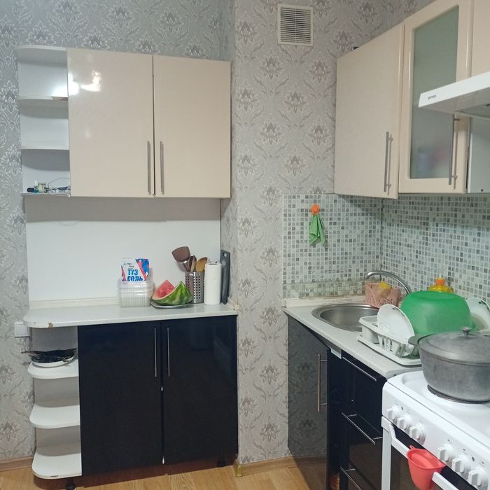 Срочно продам кухонный гарнитур