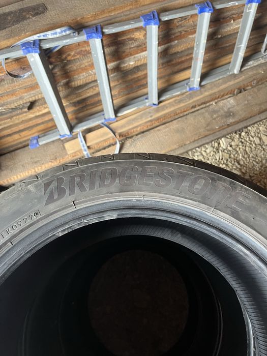 Продам резину bridgestone r 17