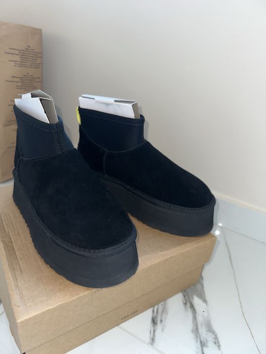 Ботушки UGG, нови