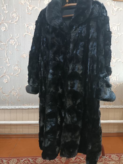 Продаю шубу норковую