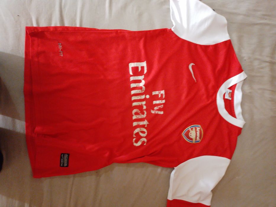 Tricouri diferite mărimi