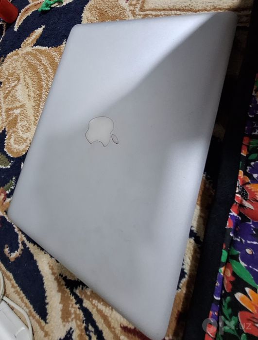 MacBook Sotaman Ideal sostayana