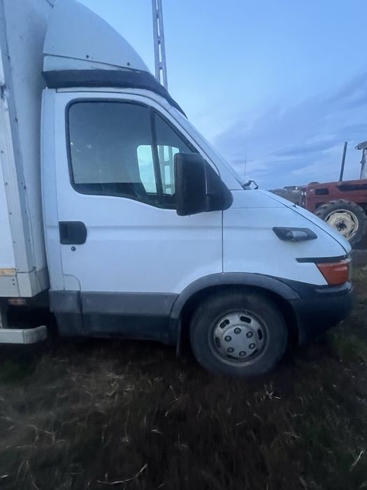 Acept variante auto sau cu tractoare
