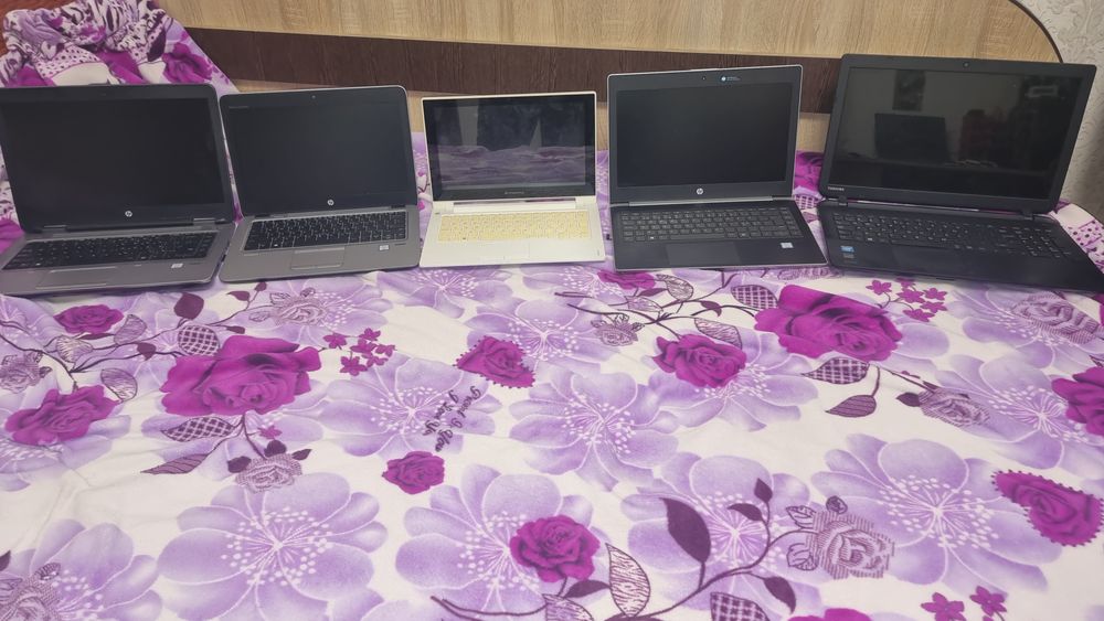 Vind 5laptopuri si cu soft diagnoza auto!