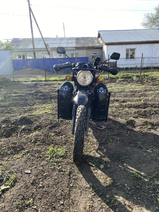 Мотоцикл Suzuki GSX200