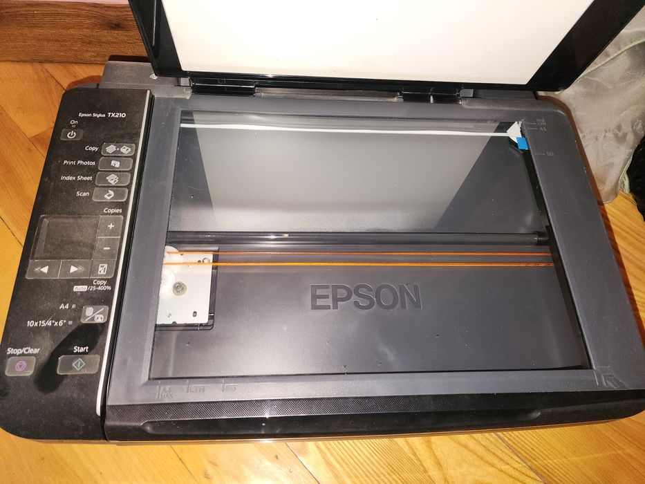 Priner EPSON Stylus TX210 scan+ pechat