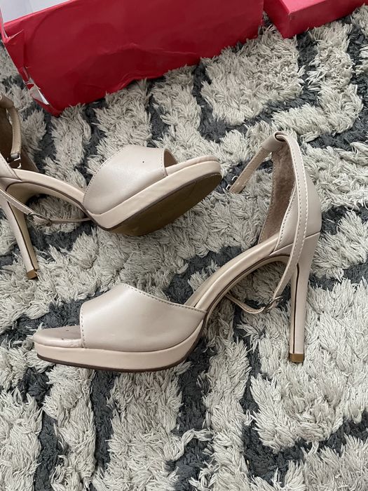 Боссоножки на каблуке