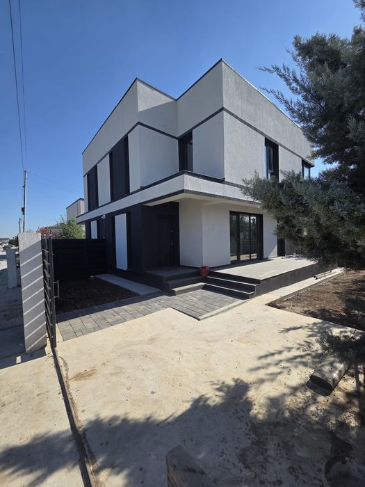 De vanzare casa vila in comuna berceni .Pompa de caldura si incalzire in pardoseala