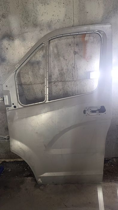 Газель Next дверь водительская