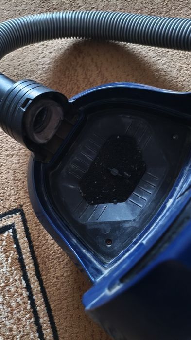 Пылесос Bosch BGC2UK2000/11 НЕ РАБОТАЕТ