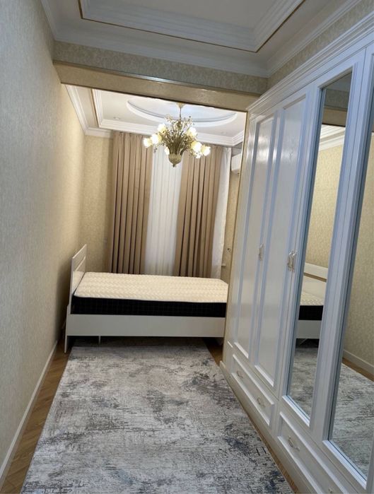 Продается 5х комнатная квартира в Юнусабаде