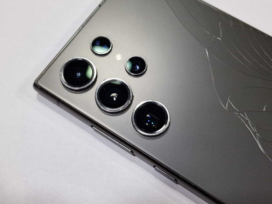 Samsung Galaxy S24 Ultra 5G 256GB 12GB RAM Dual