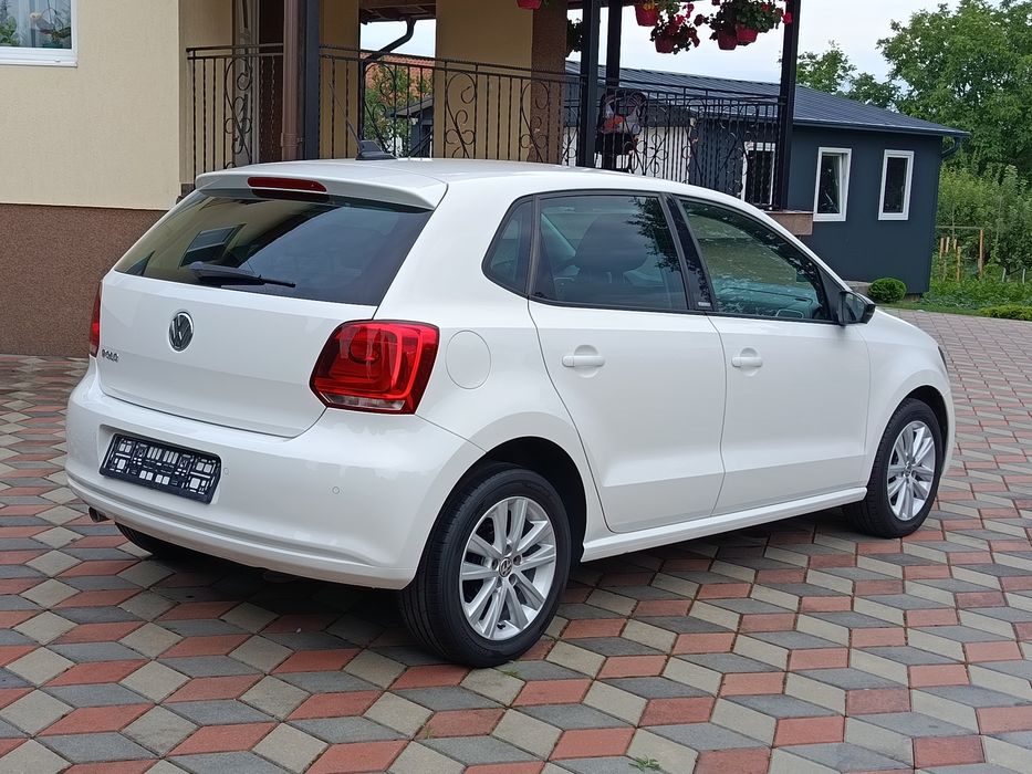 VOLKSWAGEN Polo 2012 — imagine 2